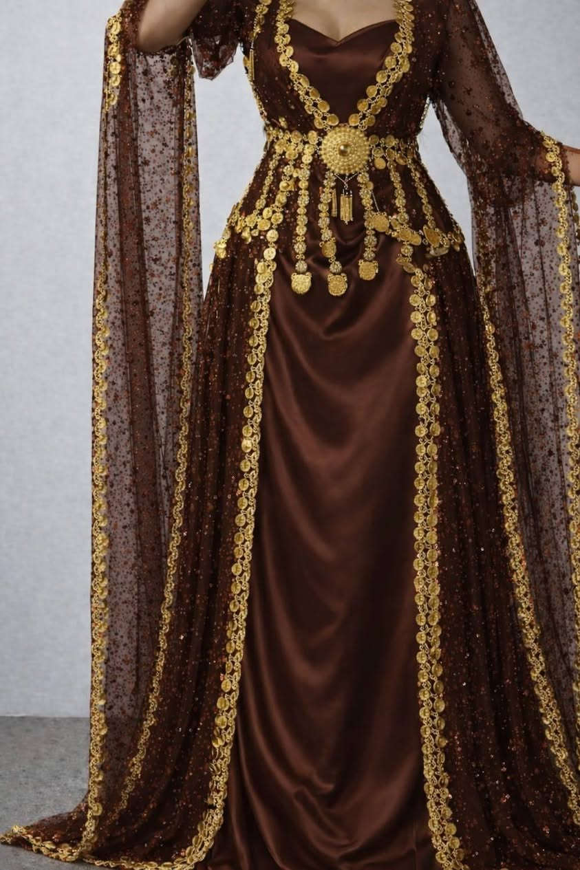 لبسي كردي وخليهم يحجون بجمالج🫰❤️
زي كردي 🦋❤️ موديلات جديده
قطعتين فستان 🦋الداخلي ستن 
والبشت تول قماش تركي يجنن
يتوفر لدينا خدمه توصيل 🚖


**إذا كنت صاحب هذا الإعلان وتريد حذفه لأي سبب، رجاءا أرسل رسالة إلى الدعم الفني**