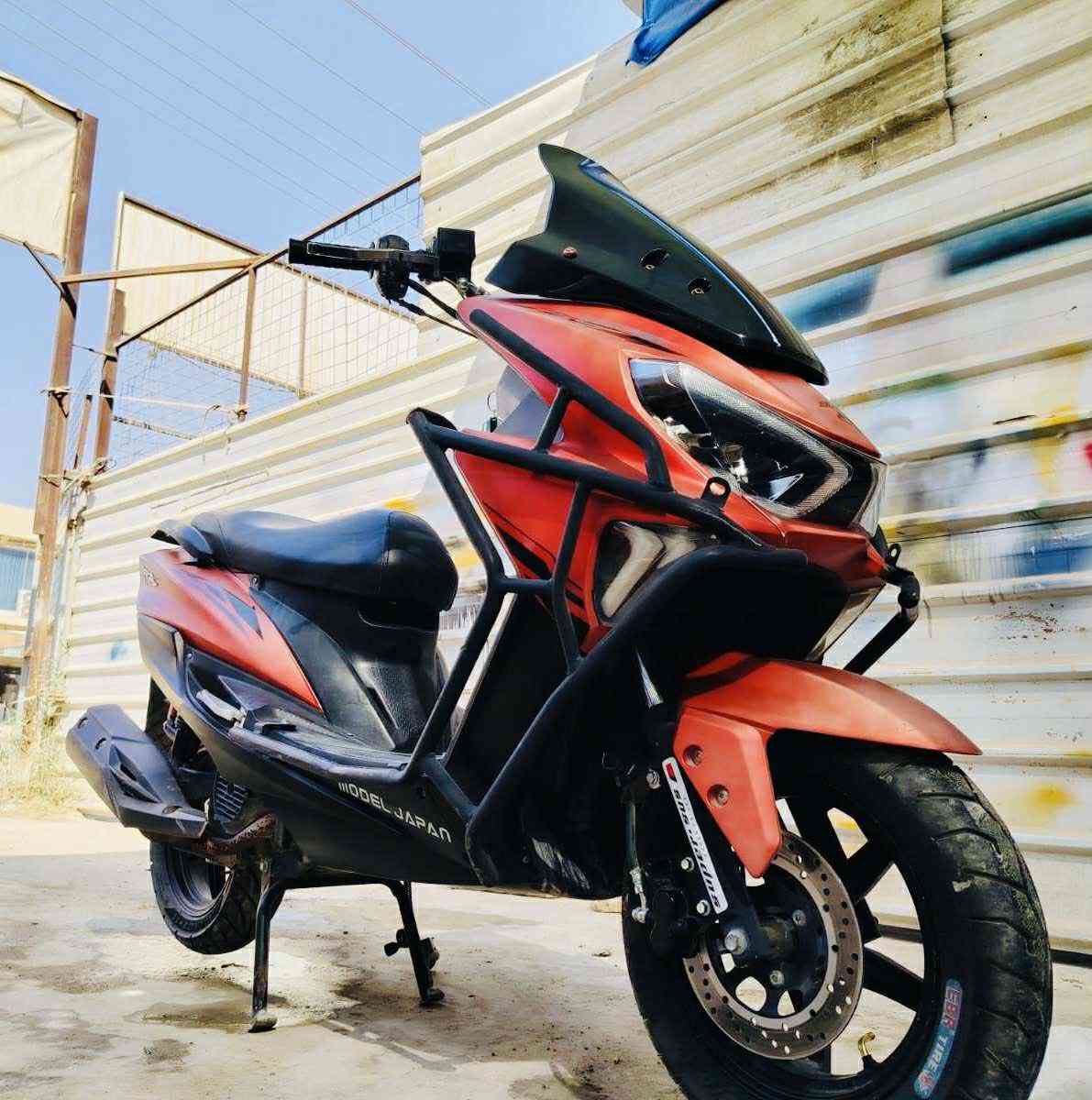 دراجه للبيع  نهايته 450 قفل دراجه نظيفه مال جناي  تواصل واتساب ***********
