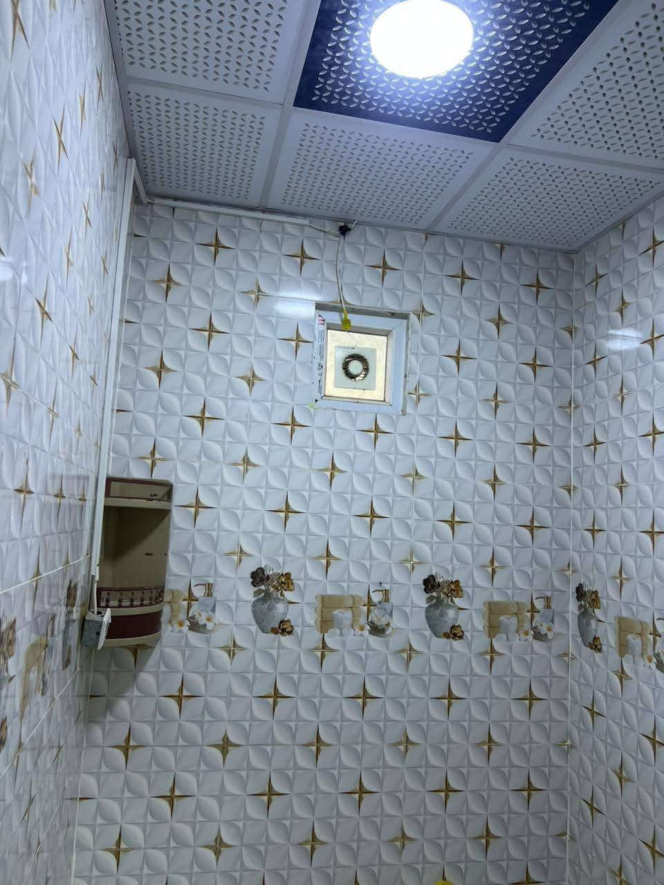 100 ركن للبيع طابقين موقع الدار حي بدر شارع التانكيات اي ستفسار اتصال ***********
