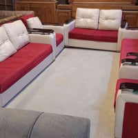 تخم ١٠ مقاعد • نظيف • توصيل بابل