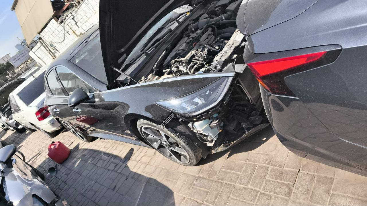 ٢٣ فول الفول ١٦٠٠ تيربو 
اربيل 
مكانه نجف 
السعر ١٦٥ بيه مجال قليل
ماشيه ٧٥ الف ميل 
***********
