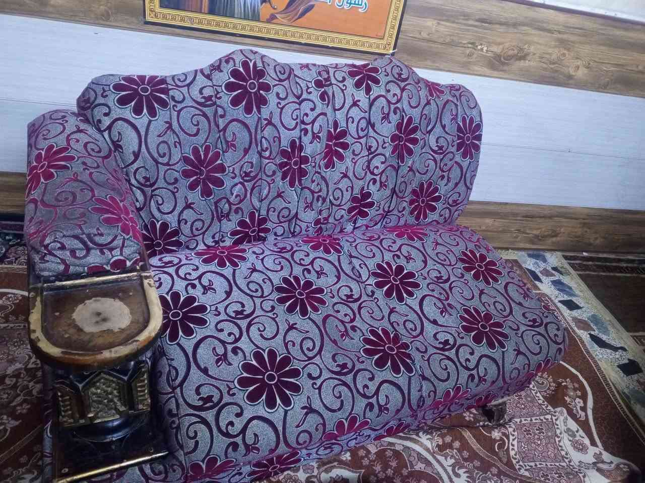 تخم 10 مقاعد  للبيع مكاني بغداد حي العامل بسعر 190 وبي مجال ***********
