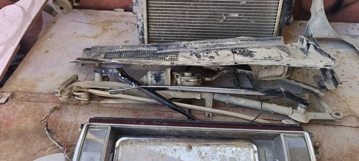 ماطور ماسحات  مع اذرعه مع شبجه مع قاعدت رقم سيدان كلهن
74الف  مكان بصره 
متوفر جام هارتوب 
متوفر جام سيدان يدات بيبان هارتوب سيدان كشنات سيدان 
دشبول خلفي سيدان تنته خلفيه سيدان
***********متوفر فقط واتساب
