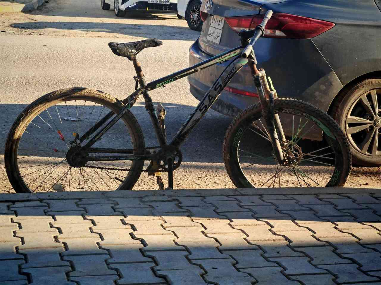 السلام عليكم ورحمة الله وبركاته
مجموعة أغراض للبيع
***********
