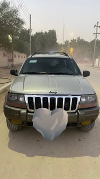 شيروكي • موديل ٢٠٠٠ • مكينة ٦