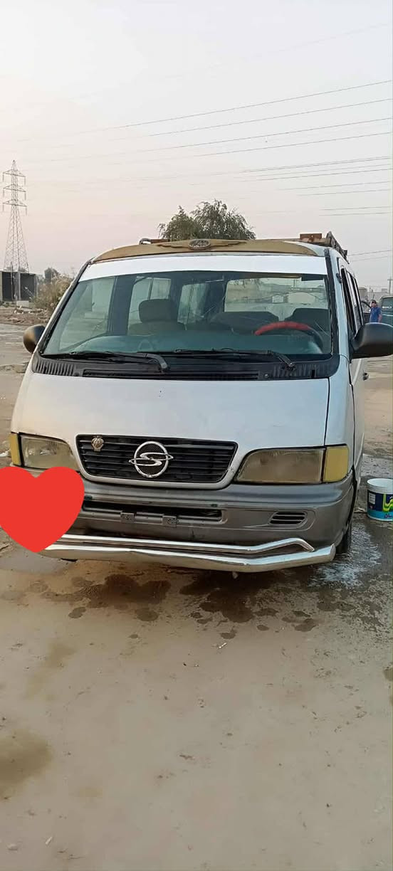 السلام عليكم ستانه مديل 96رقم قادسيه مكينه وكير وحداديه وتخم تاير برنكيت حصير كله جديد
سعر 40وبيه مجال 
بابل القاسم 
***********
