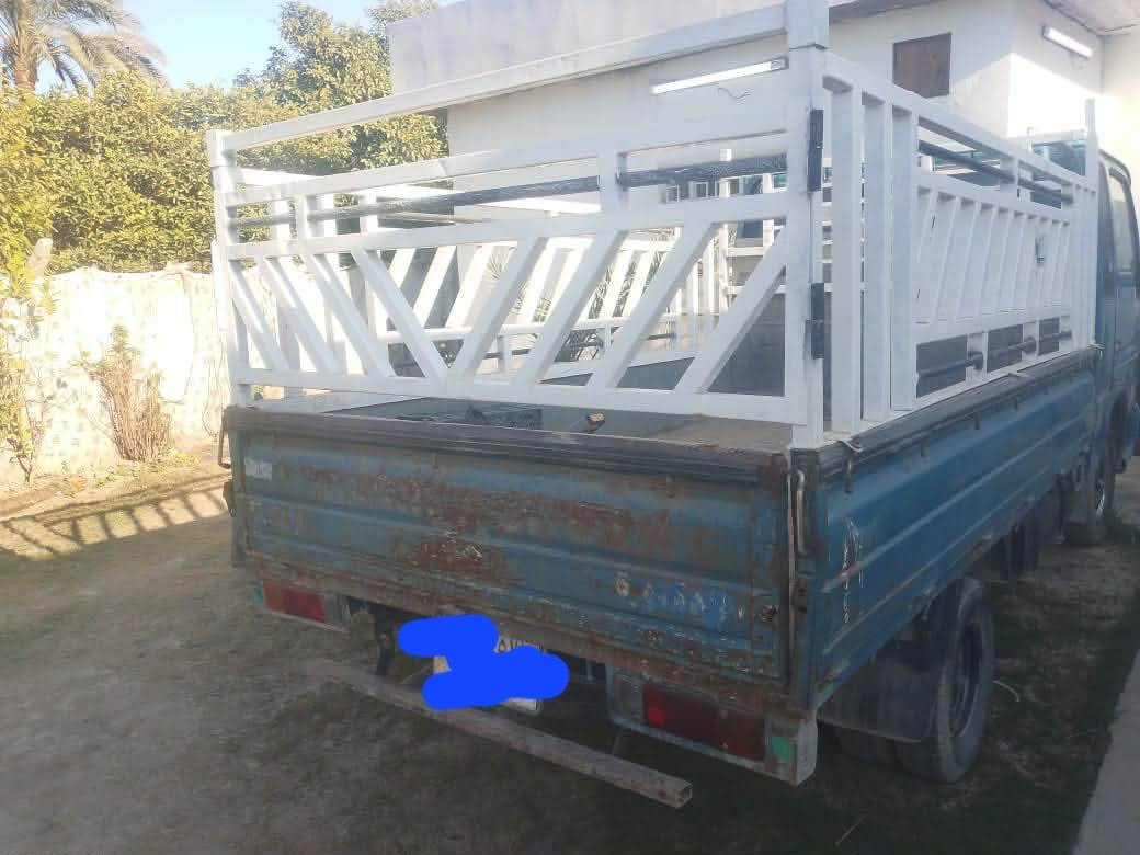 سلام عليكم محجل للبيع نضيف ***********
