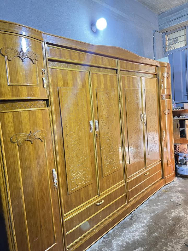 سلام عليكم غرفه نجاره صاج مستخدمه نظيفه داخل خارج صاج السعر ٨٠٠ العنوان الحله ***********
