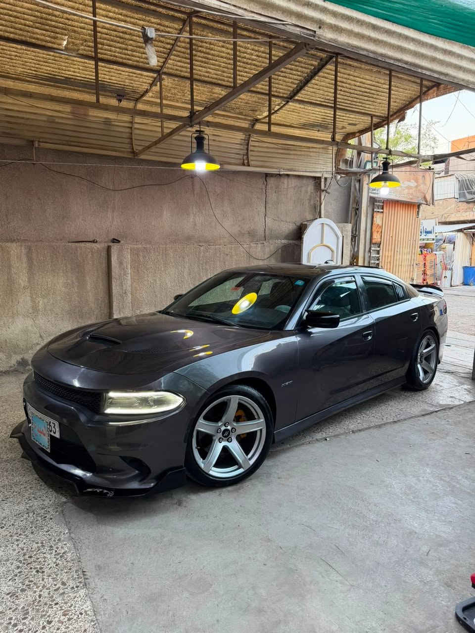 السلام عليكم
للبيع او مراوس

جارجر 2018 R/T 5700

حادثها جاملغ وبنيد وهنا بيها جاملغ وباب السايق
يعني صبغ 3 قطع والبنيد محدث SRT 

بيها تصليح بالشواصي والفخذه مال سايق

مواصفات 
شاشه كاربلاي
كشنات كهرباء 
كشنات حضن 
وباقي مواصفات المعروفه
مكينه مبدله جديده 
كير مكفول  8 نمر
صدرها خير من الله
تبريد ثلج 
تخم تاير جديد 

رقم بغداد بأسمي

السياره عارضها ب 165 وبيها مجال بسيط 

مكاني بغداد حي اور قرب فلكه صباح الخياط

للاستفسار اتصل ***********

شباب كلشي اكو بالسوك حلالي عندي وفلوسك عندك شراي اتصل وبخدمتك
