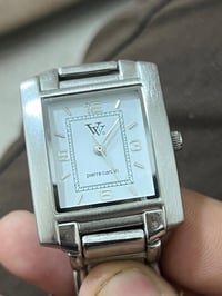 ساعه ماركه Pierre Cardin Via بيير كاردان نضيفه وجديده للبيع السعر ٣٠ ل...