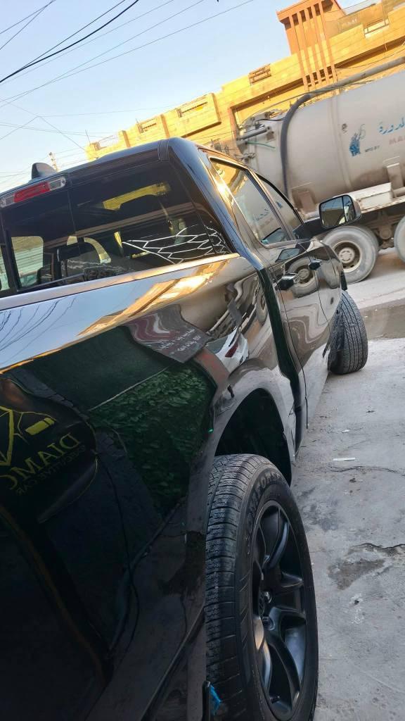 ‏Dodge ram sport black package 2020 clean title 
‏دودج رام سبورت بلاك باكج ٢٠٢٠ باب طويل بدي قصير  كلين تايتل وارد كندي 
‏ماشيه ١٢٣ كيلو 
‏مواصفات لمتد 
‏دواخل جلد 
‏مكينه ٥٧٠٠ 
‏شاشه كبيره
‏رادار 
‏نقطه عمياء  
‏تبريد و تدفئة مقاعد 
‏بانوراما
‏دوسه كهرباء
‏هواي مواصفات بعد ممذكوره
‏رقم اربيل باسمي 
‏السعر $340 وبيها مجال 
‏الدوره شارع الشرطة 
‏***********
‏‪***********‬ بغداد, العراق
