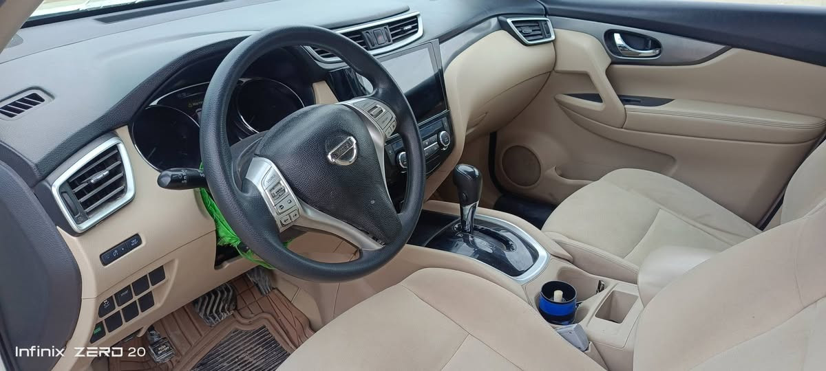 نيسان روج 16
سيارة كير ومحرك على وضع الشركه 
تخم تاير 
مثبت سرعه 
اشاير بالمري 
كامره خلفي امامي 
وبعد بيها هواي مواصفات 
ماشيه 188
السعر 135
***********
رقم كربلاء انكليزي بأسمي
