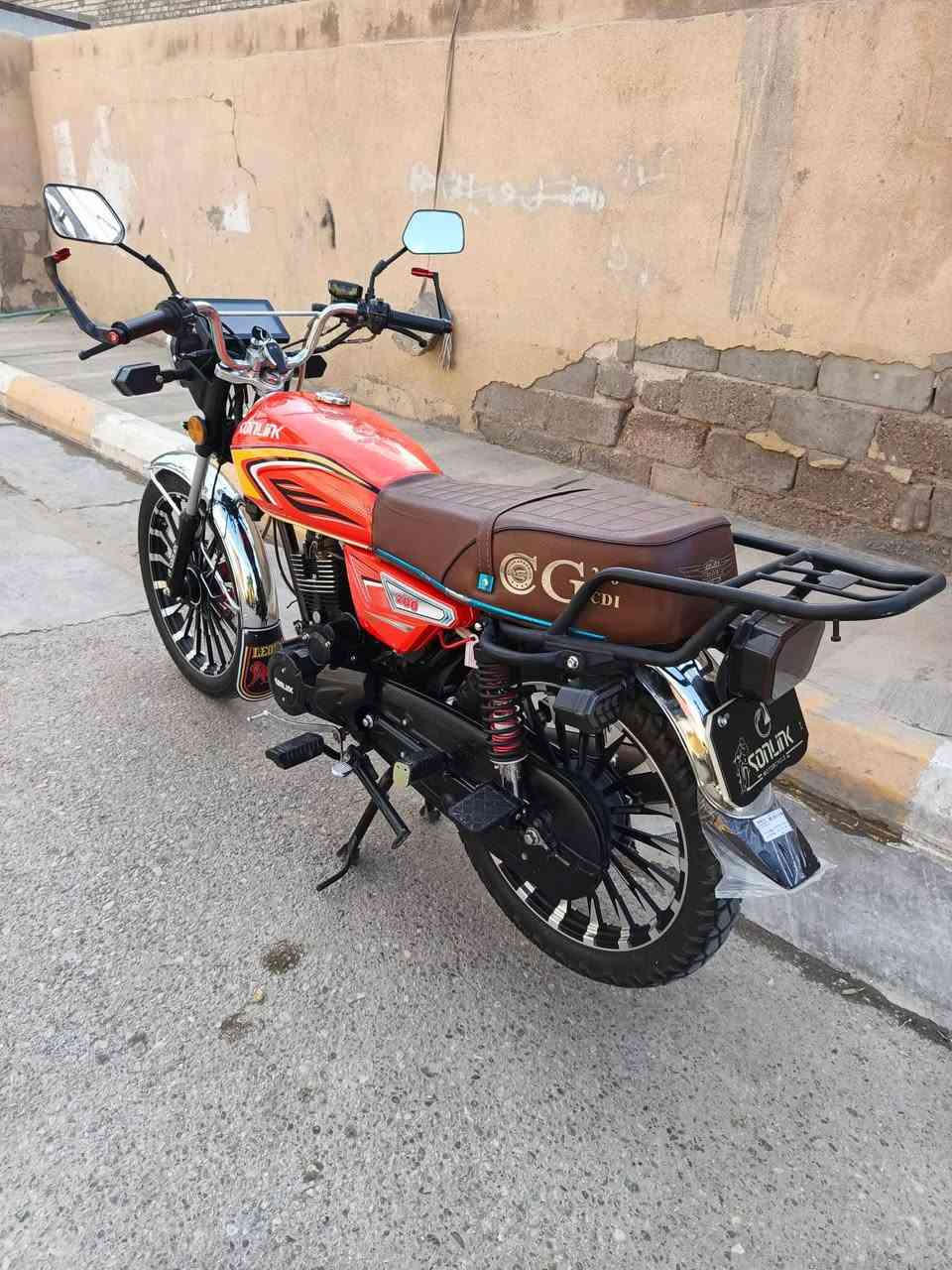 سلام عليكم دراجه سولنك موديل 24 جديده محرك 200cc شلعه معدل فول اوراق منفيس بيه فقط مكفوله من كلشي جاهزه السعر 900... العنوان فلوجه شهداء ***********
