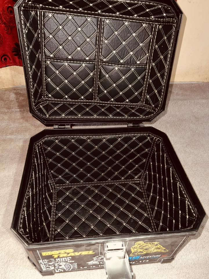 من رخصة الادمن جنطة للبيع حجم كبير السعر 25 🔒 ***********
