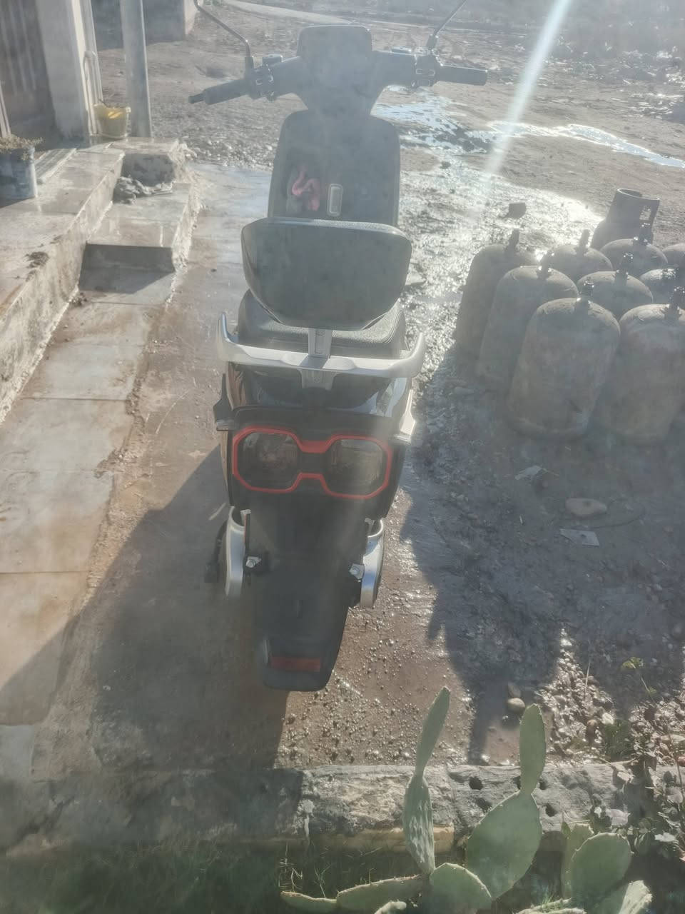 سلام عليكم دراجه شحن ام عيون مكفوله مكان واسط العزيزية السعر خاص ‏‪***********‬‏
