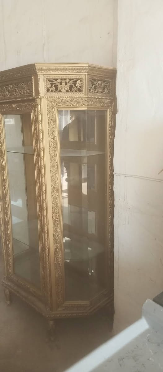 باترينه البيع مناسبه سعر ٣٥الف ***********
