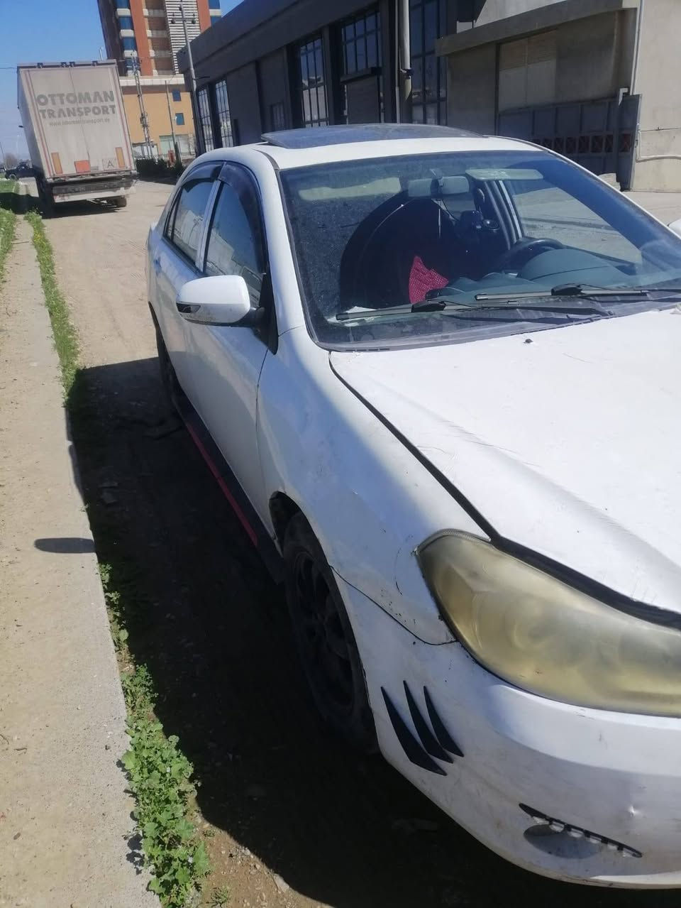 سیارەکە بشو پشتی کەپسە 
گیرو مەکینە سەنی لەسەرە 
مودیل 2013 
بیشو بشتی تازە هەمویم بو گۆریوە توندو تولە 
سیارەکە بی کیشەیە ئەوەلیاتە سەنەوی اسلی کەسکەکەی لەگەلە مالی کەس نیە اوەندەیە بەناو ناکرێ نرخی 28 وەرقەو معامەلە موشتەری نی بێزارم مەکە سیارەکە لە هەولێرە 

*********** أربيل, العراق
