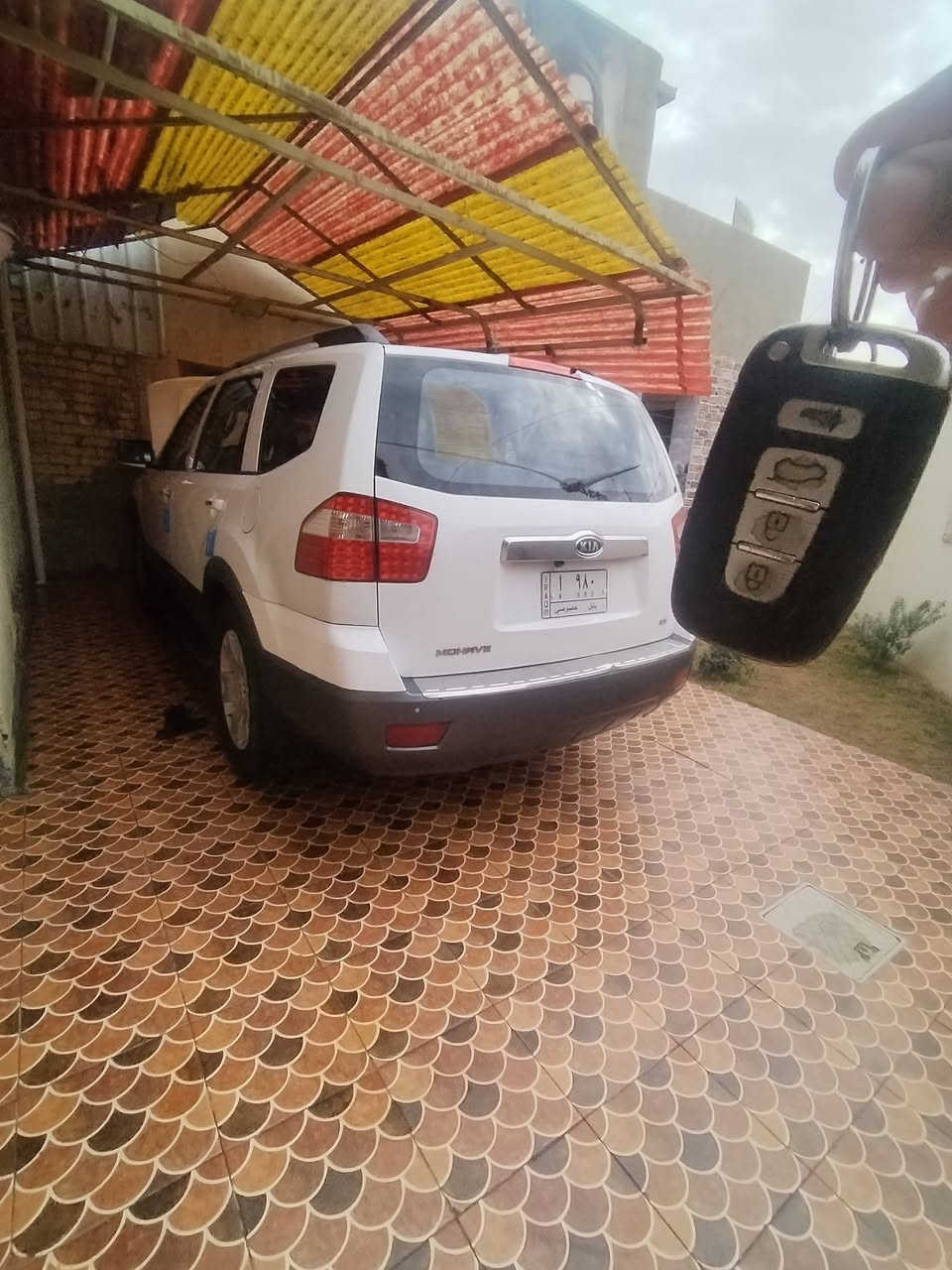 السلام عليكم ورحمة الله وبركاته للبيع سعر ١٢٠ عنوان بابل رقم الهاتف ***********
