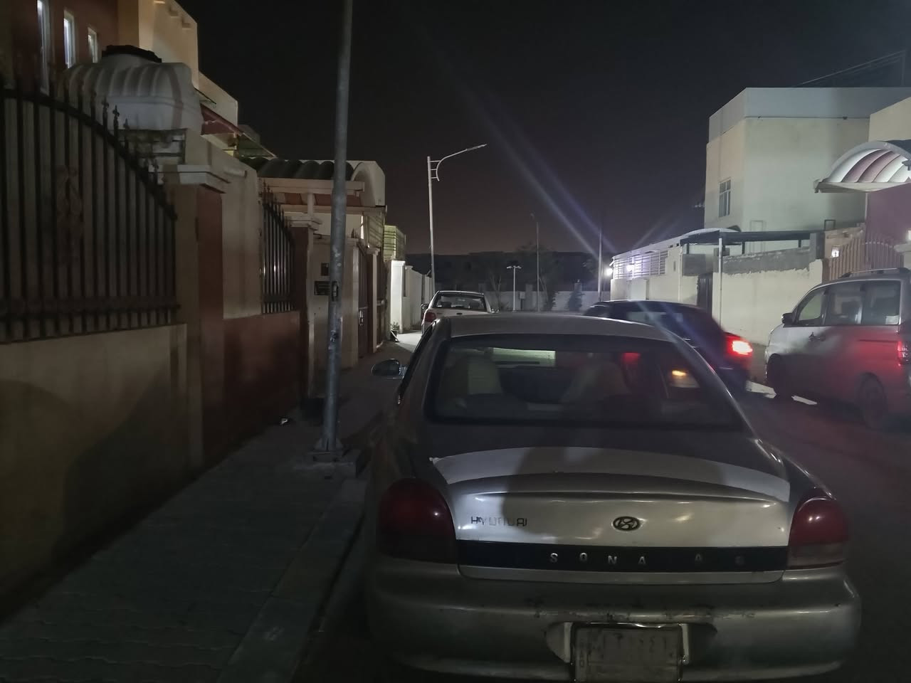 السلام عليكم سوناتا موديل ٢٠٠١سنوية ٢٩داخلة هزا لون سلفري كير عادي كيرومكينة يخبلن السيارا خيرمن الله تراي حلو مالك بل نجف تحويل مباشر السعر٢٥وبيهه مجال مكلف بل نشر ***********
