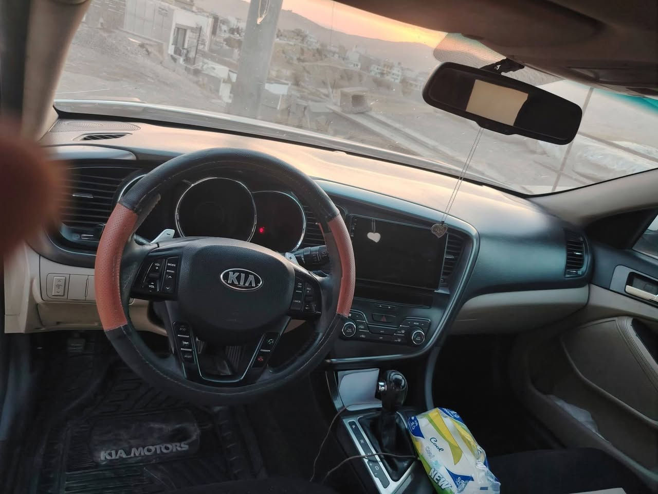 اوبتيما 2014خليجي vip للاخير
بصمه.بنوراما.كشنات جلد.كشن السايق كهربائي.خزن

 ميموري.تحكم ستيرن.مرايه شفط.بگ لايت ليد.

شفتات ستيرن.داخل بيجي.تخم ويل كب شركه 

محرك 2400دوش.كير 6 سرعات 

رقم اربيل الجديد باسمي تحويل او وكاله حاضر اني 

بيها رشات صبغ شرط بدون دواخل ابيع اقل الحزام 

السعر 115 ومجال بسيط للشراي 

*********** واتساب 

*********** 

المكان بغداد المحموديه
