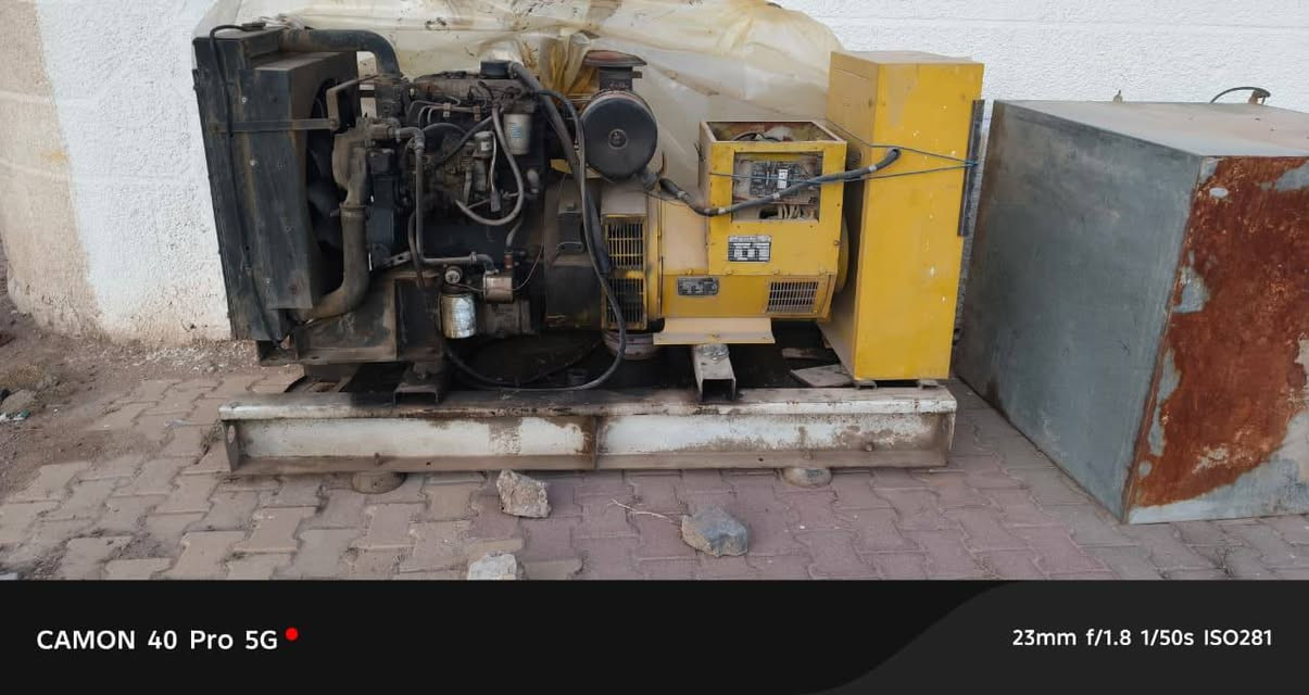 السلام عليكم

🔌 مولد كهربائي للبيع – بير كينز أصلي
📍 الموقع: الرمادي
🔹 النوع: بير كينز
🔹 القدرة: 70 ك.ف.أ (70 KVA)
🔹 النظام: 3 فيز
🔹 الأمبير: كل فيز 100 أمبير
🔹 الحالة: شغّال وجاهز للعمل
💰 السعر: 23 ورقة وبي مجال
✔️ مناسب للبيوت الكبيرة، الورش، المحلات، والمشاريع
✔️ يتحمل شغل ثقيل ومجرب
✔️ معروف بالقوة وقلة الأعطال
📞 رقم الهاتف: ***********
