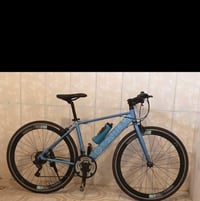 بايسكل c700 رياضية  ماركةmomentum  قياس 28 نضافة 90% بدالات شيمانو 3×7...