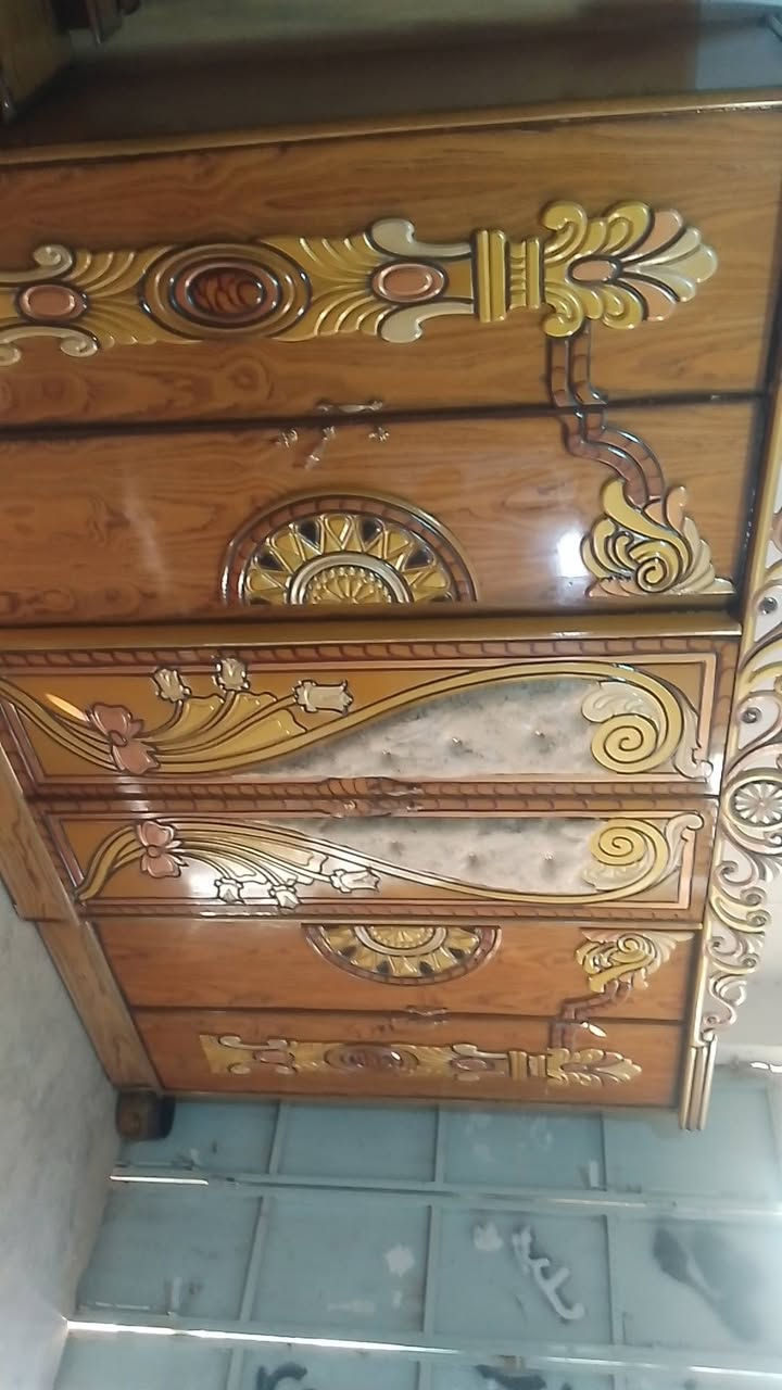 غرفه صاج شغل درجه اولا للبيع وبسعر مناسب العنوان تكريت حي القادسيه مجاورصيدليه الواثق محل التساهل ابو خضير ***********وهاذ رقمي بي وتساب
