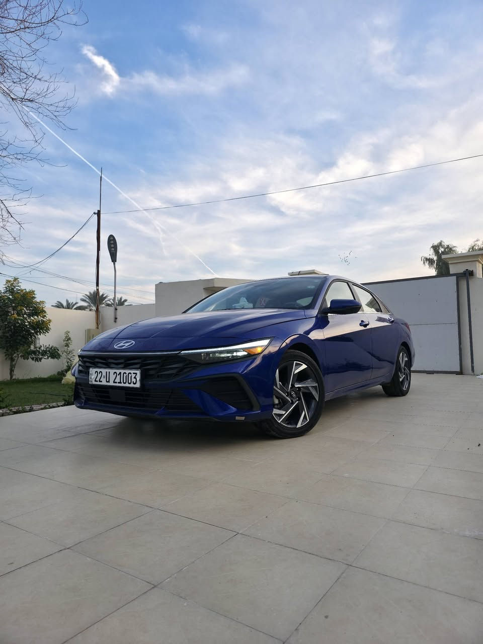 2025 HYUNDAI ELANTRA LIMITED
#هونداي #النترا 25 #لمتد فول مواصفات لون ازرق جويتي
وارد امريكي رقم اربيل جديد باسمي تحويل ثاني يوم

سيارة ليبل واحد بدون تبديل ولا فتح اي قطعة 

عداد المسافات: 1,100 الف ميل فقط (حقيقي)

الضرر:
موضح بالصور بنيد مصلح نفسه ودعامية نفس اللون بلادية

🟪ســعــر💲 ::  الــرد تلقائي 🇮🇶📩🇰🇷

👇👇مواصفات امريكية 🇺🇸 :👇👇
بصمة 2
تشغيل عن بعد
شاحن وايرلس
فتحة سقف سلايد روف
رادارات امامية قيادة ذاتية والحفاظ على المسار
رادارات جانبية نقط عمياء
رادارات خلفية تنبيه عبور + بريك ذاتي
لدات نهارية امامية
بك لايت خلفي لد شمعة
مقعد السائق كهرباء + مساج
سستم صوت Bose
مكينة 2000 دوش
ويل كب 17 كروم
شاشة كبيرة لمس مع عدادات ديجيتال 
كاميرا خلفية دوارة
وضعيات قيادة سمارت نورمال سبورت
حساس هواء اطارات
اشاير بالمري
صندوق ذكي
مقاعد جلد لون كريمي
تدفئة مقاعد امامية 
لايتات زينون عدسات
اشاير بالمري

وباقي المواصفات المعروفة 

عنوان / بغداد شارع فلسطين 

***********
