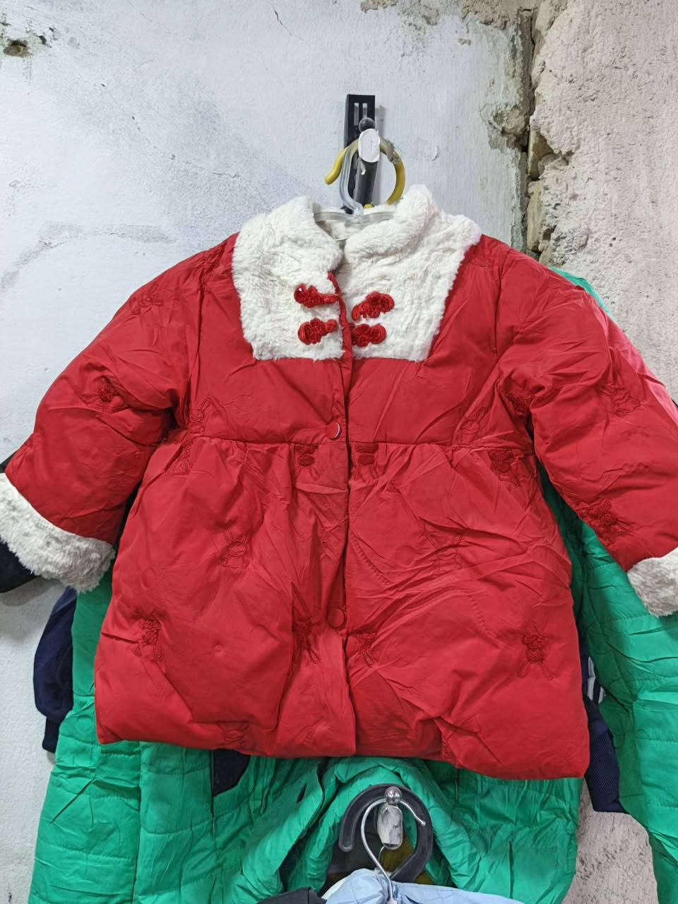 تخفيضات نهايته موسم قمصله بناتي ولادي واطفال سعر القطعه 2000 دينار العنوان شارع 13 فرع سيد قاسم شبر


**إذا كنت صاحب هذا الإعلان وتريد حذفه لأي سبب، رجاءا أرسل رسالة إلى الدعم الفني**