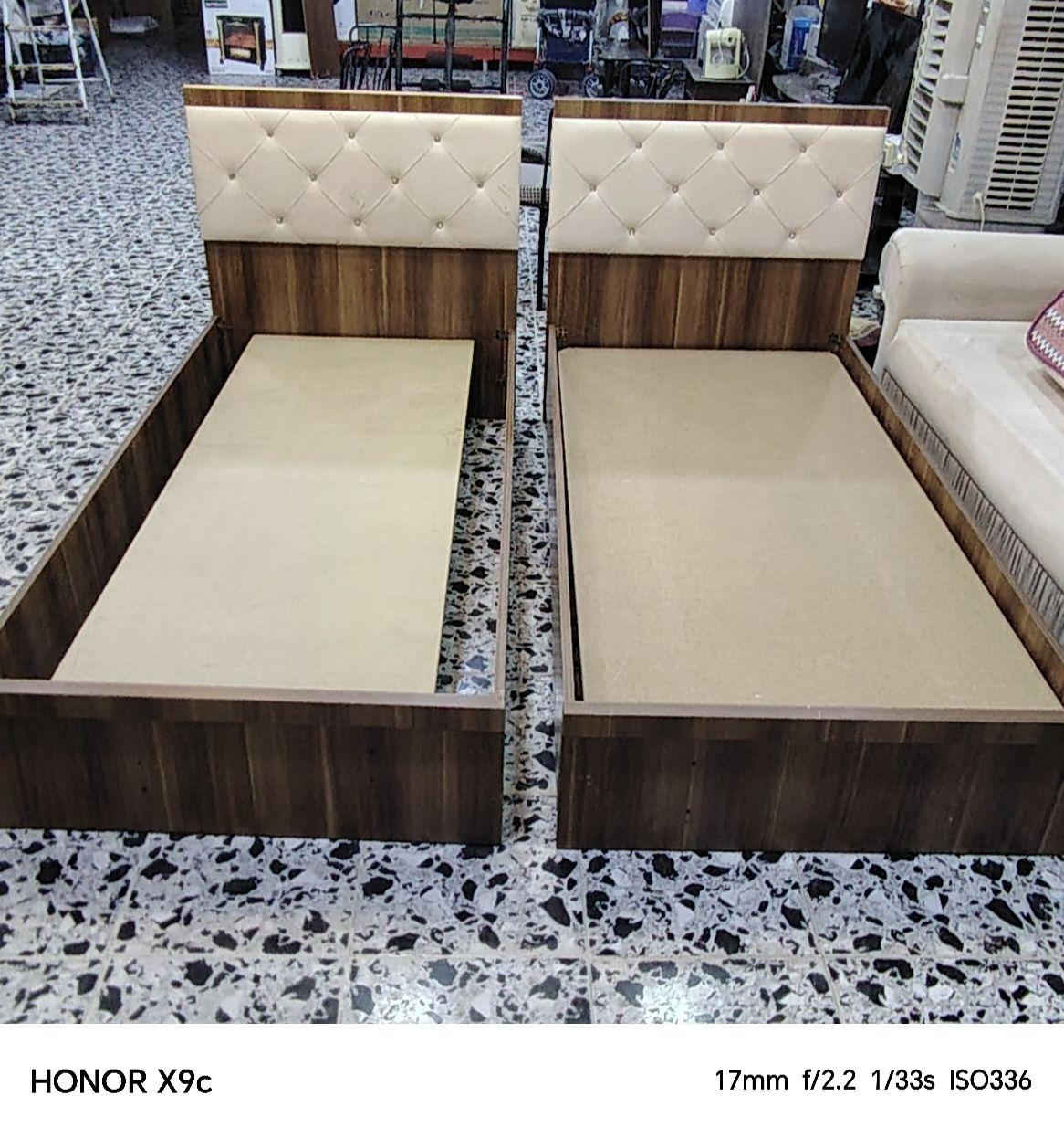 جرباية تركي عدد اثنين بدون دوشك سعر الواحد ٤٠ الف العنوان خانقين *********** خناقين, ديالى
