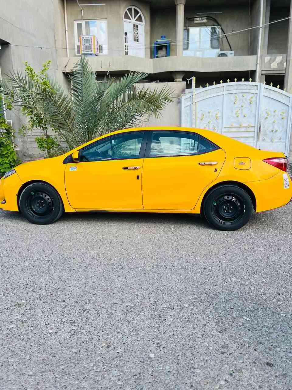 سلام عليكم سياره كورلا موديل 2018كير محرك مكفول ضررها فقط بونيد مبدل بدون دخول باقي مكفول بشرط تيرات جديد رقم كركوك بطاقه بنزين شرط تحويل للبيع سعره 150مكان كركوك حي النصر رقمي ***********
