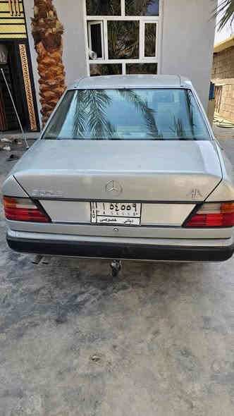 السلام وعليكم
مارسدس للبيع
كير محرك مكفول مكينة 2500
تبريد ثلج تدفئه شغال

صدر امامي خلفي 
تخم تاير
السياره خير من الله ماناقصها شي
رقم ديالئ
مكاني ديالئ شهربان
السعر 55وبي مجال
الاتصال ***********
مكلف بلنشر
