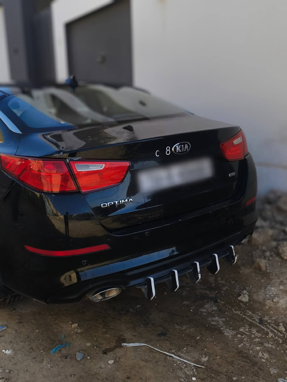 ‏السلام عليكم
‏اوبتيما 2015 وارد امريكي رقم دولي مداور ثاني يوم 
‏كير ومكينه خير من الله السياره على ايدي 
‏بيها تخم تاير وباتري جديد
‏حادثها بأمريكا جاملغ عكس السياق فقط مصبوغه حزام اثر شخوط .....مكانها الديوانيه 
‏السعر 110 وبيها مجال بسيط 
‏للاستفسار ***********
