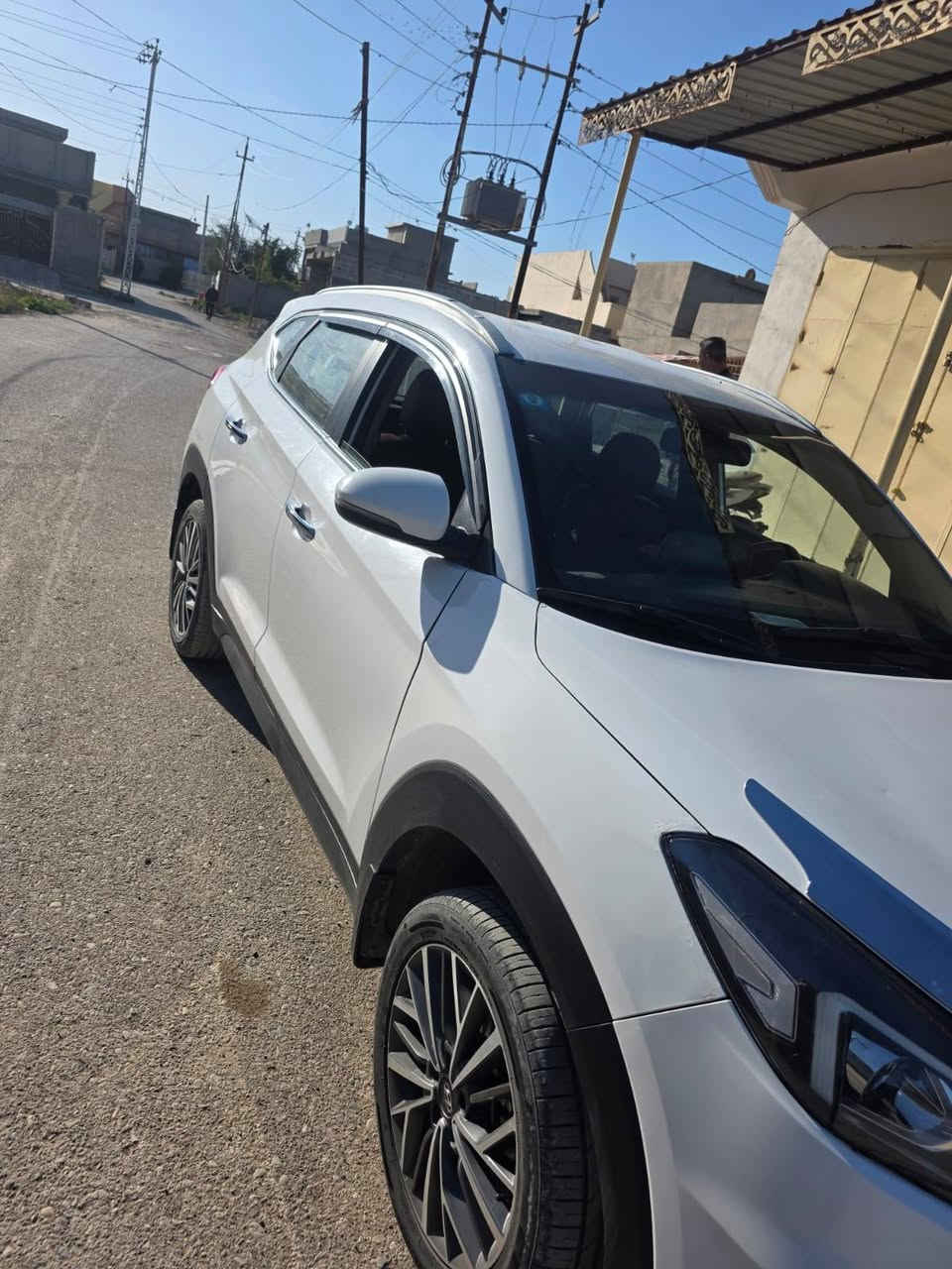 السلام عليكم
توسان للبيع
الموديل 2020
يوجد فيها صبغ صفحه
وارد امريكي.
مواصفات شاشه كاميرات حساسات تحكم ستيرن سياره شبه الفول
رقم بغداد تحويل مباشره
المكان ديالى المقداديه
تواصل مع الهاتف
***********

السعر174
