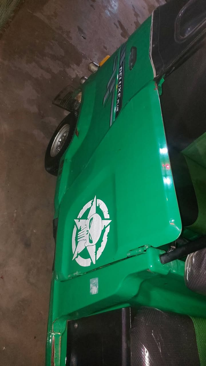 السلام عليكم تي في اس 21 رقم بغداد بسمي لا ضربه ولا صبغ عل وضع الشركه مكينه ممفتوحه يعني مكينه جديده العنوان بغداد الشعله الدوانم ***********
