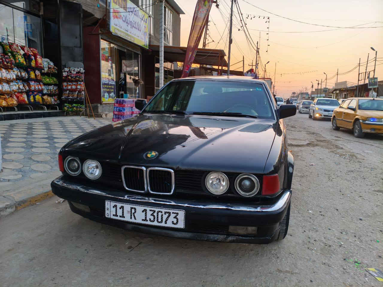 سلام عليكم بيئم 735اصل سنويه وبليته موديل 1987رقم بغداد انكليزي باسمي تريد تحويل تريد وكالهسنوية ل27 تبريد شغال فتحه شغاله كير حاويه تخم تاير 5ويل كب كهربائيات شغاله 
مكينه بيها بخار+اكسل بيه ونه ب80 فقط
السعر 40 بدون عمله قفل قفل قفل
للاستفسار ***********
