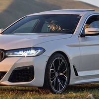 Bmw 530i 2018 m pakij بدون صبوغ  ماشي ٩٨ الف ميل  07703546404 07501079...