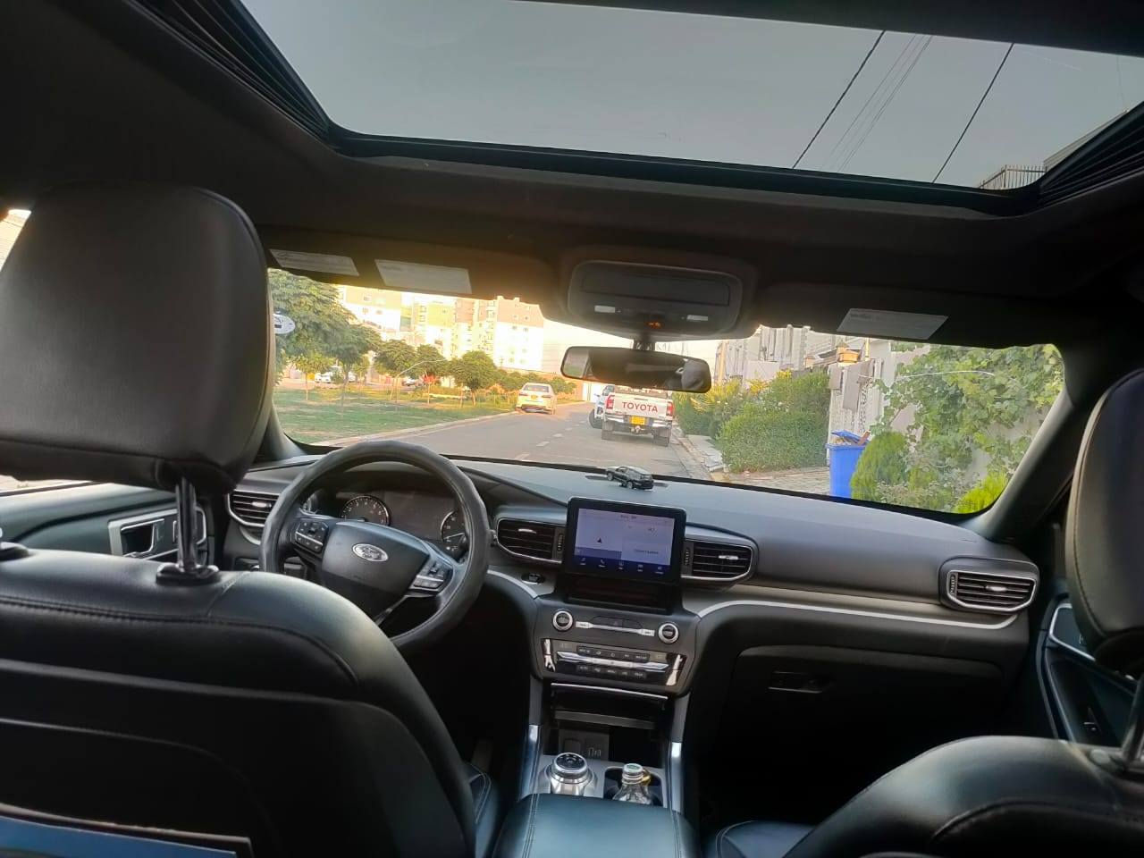 فورد اكسبلورر 2020مواصفات XLT فوول مواصفات.....
بانوراما / دةبل ئةكسل / 
راداري بيش ودواوه وخەتی جادە وناوچەی کوێر/
 حەوت مۆدی لێخورین/ ئۆتۆ هۆلد،ئۆتۆ ستارت /
 كاميرا/ بەصمە، هەموو درگاکان بەصمە،
برێک بصمه / تەبرید مرکزی /شه غال/ 
كوشن جلد كوشن كارەبا، كوشن هيتەر،
سوکان هیتەر/  لايت ليدو زينون/ ٣ ريز كوشن/
 صندوق شفت/ زور مواسه فاتي تر....
_ سەنەوەی تازەیە بەناوی خۆمه...
حەجمی مەکینە 2.3ى توربو
سەیارەکە 2 پارچەی بۆیاخە چەمەلەخ و نیو بولنت.

سعر: لە کۆمێنت داوای بکە ڕاستەوخۆ بۆت دێت 🤖 

گێڕ و مەکیەنەی بەشەرت 
هیچ کێشەیەکی تێدانیە 

ژمارەی خاوەنەکەی 
***********
