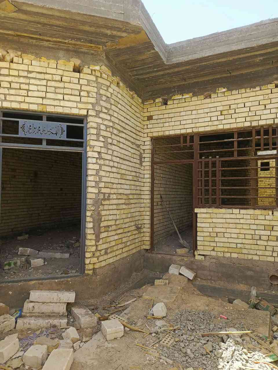 هيكل للبيع 150طابو زراعي سند 25 متر بناء درجة اولى طابوق جمهوري صب جسور غرفه وصاله واستقبال  ومطبخ وصحيات عدد 2  
كافه الخدمات شارع تبليط ماء كهرباء 

شارع المعمل  اسواق حسين الجبوري قرب جامع الخزاعل 
السعر 36 وبي مجال 
للتواصل *********** ( واستاب)
