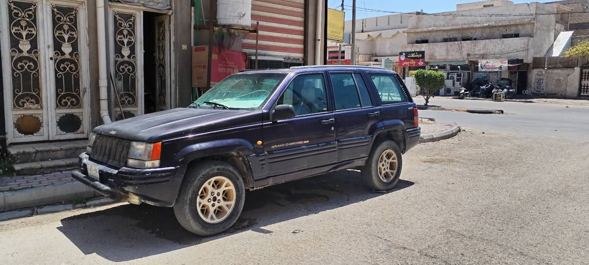 بلاد
كير و محرك مكفولات
تحتاج صيانة كهربائيات و راديتر فقط
رقم بغداد باسمي
السعر ٣٥
هاتف ***********
مكاني السماوة
