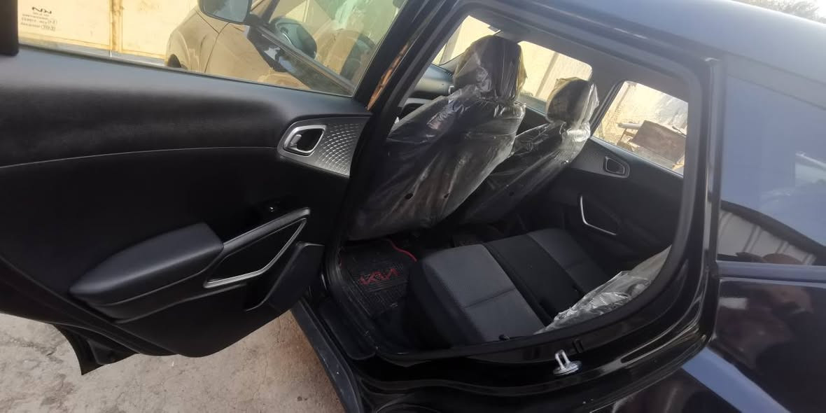 للبيع صول موديل ٢٢ كلين جديده رقم بغداد الجديد باسمي تحويل مباشرالسعر ١٦٥ وبيها مجال بسيط مكاني بغداد الجديده وارد أمريكا فقط شخوط والدعاميه الأماميه مفتوحه ومرجعه للاتصال ***********
