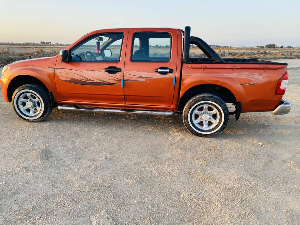 كنوه وجه فلاونزه للبيع او المراوس حسب القناعه موديل 2013رقم نجف دولي شرط التحويل سنويه مجدده لل27  هزه جديده سنتر لك شغال مكفوله من الضربه والتبديل خياس لايوجد  تخم تاير حداديه ومحرك مكفولات  تدفئه شغاله كهربائيات شغاله سياره جديده وبلاديه  احلا من الصور  العنوان بابل  قرب الطريق السريع الهاتف ***********الاثير بي واتساب 
***********
