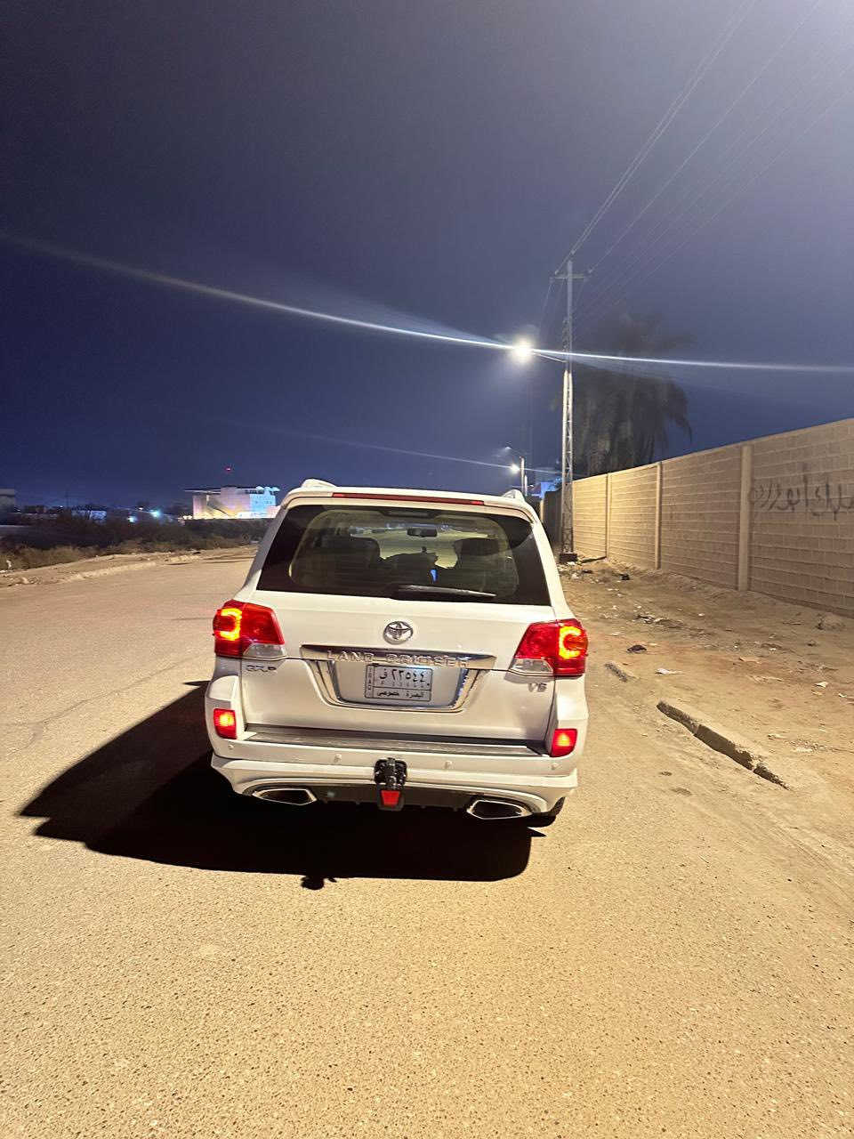 السلام عليكم 
جكساره ٢٠١٢
مكفوله من الصبغ والضربه
ماشيه ١٧٠الف
مكان السياره البصره 
السعر وباقي التفاصيل اتصل وتدلل 
***********
