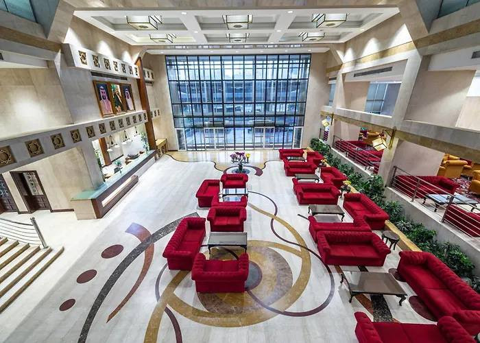 شركة الغدير الذهبية 
قافلة المتعهد احمد عيدان
عمرة شهر شوال بعد عيد الفطر
يتوفر نقدي وأقساط 
تاريخ الرحله 25 - 3 - 2026
---------------------------------------------
ملاحظه 
الراغبين تسليم الجوازات في اول ايام رمضان قبل يقافهه فيزا 10رمضان
----------------------------------------------
⬛ مميزات رحلة العمره براً + طيران
✦ بإشراف المتعهد: احمدعيدان 
✅ الانطلاق والعودة من وإلى مقر الشركة
🔸 المدينة المنورة: فندق مجاور للحرم المركزيه
🔸 مكة المكرمة: فندق بارك ان النسيم حصرياً
✅ 3وجبات طعام بوفي مفتوح بالصوره
✅ برنامج الإقامة: 3ليالي في المدينة     ✅ 6ليالي في مكة المكرمة
✅ مزارات في مكة والمدينة،  
✅ دخول الروضة الشريفة
✅ باصات حديثة 
✅ إشراف إداري وديني متكامل 
.............................................
🎁 هدايا مميزة لكل معتمر:
▫️ حقيبة كتف
▫️ إحرام للرجال
▫️ سجادة صلاة
▫️ كتيب "المهم في العمرة"
................................................
📌 المستمسكات المطلوبة للتسجيل:
▪️ جواز سفر نافذ
▪️ صورة شخصية بخلفية بيضاء

📞 للحجز والتسجيل:
يرجى إحضار الجواز والصورة إلى مقر الشركة،
 الأرقام التالية:
***********
***********
📍 موقعنا الديوانية - الحمزه الشرقي - 
شارع العام
