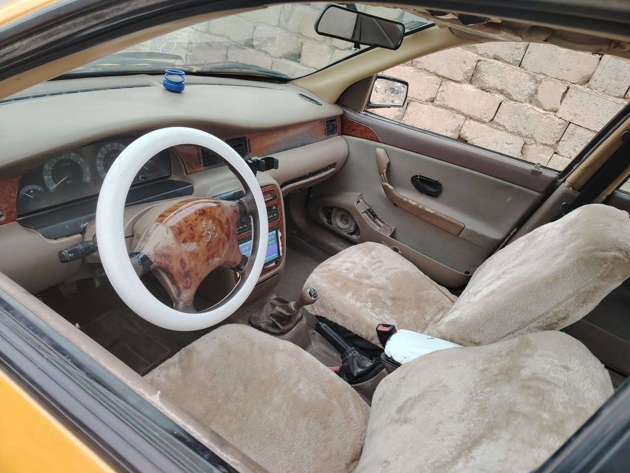 سلام عليكم سيارة البيع سمد مصفره هيئه وغرامات مديل 2011 سنويه ال تسعه وعشرين اله تسقط رقم مثنى مراوس او بيع سعر 20 ورقه رقم الهاتف ***********
