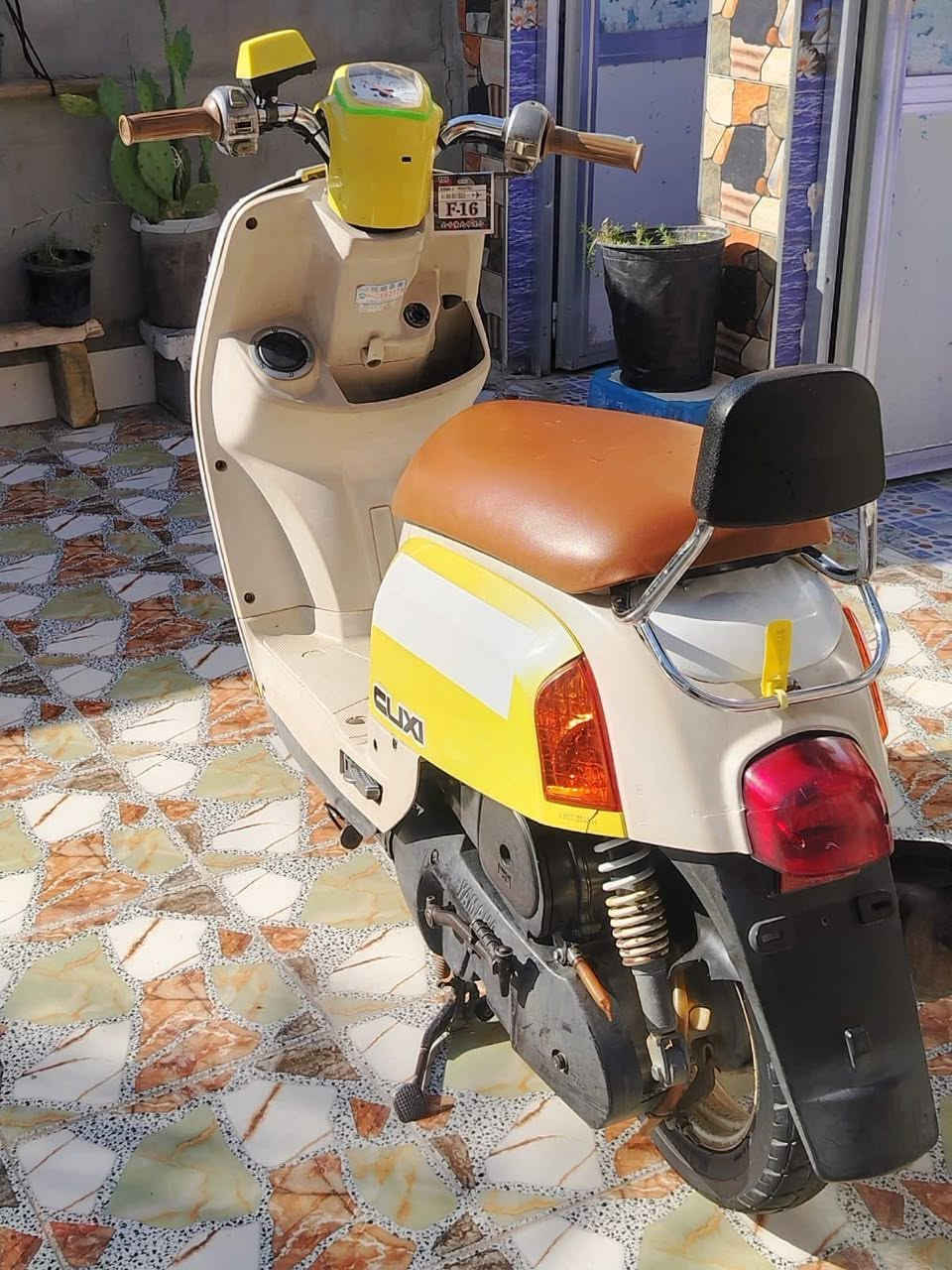 بوليس 2007 داخل كريمي ختم واحد 
دراجه نضيفه محرك ناعم مكفوله
ليريده يراسلني خاص ✅


**إذا كنت صاحب هذا الإعلان وتريد حذفه لأي سبب، رجاءا أرسل رسالة إلى الدعم الفني**