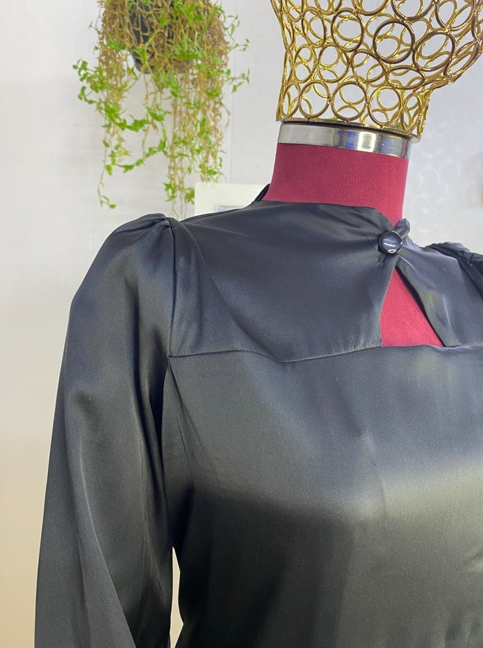 🔥 للبيع فقط بالجملة 🔥
فستان حفلات أنيق
ويناسب أيضًا المحجبات 👗

✨ تصميم عصري وجديد
🎉 عروض خاصة بمناسبة رمضان وقرب عيد الفطر

💰 الأسعار بسعر المصنع
📦 الكمية محدودة

📏 فري سايز (يلبس من 50 إلى 80)

🎨 الألوان المتوفرة:
ماروني – جوزي – ليموني أصفر – أسود
📦 الدرزن يجي 3 ألوان

📞 للطلب والتواصل:
***********
