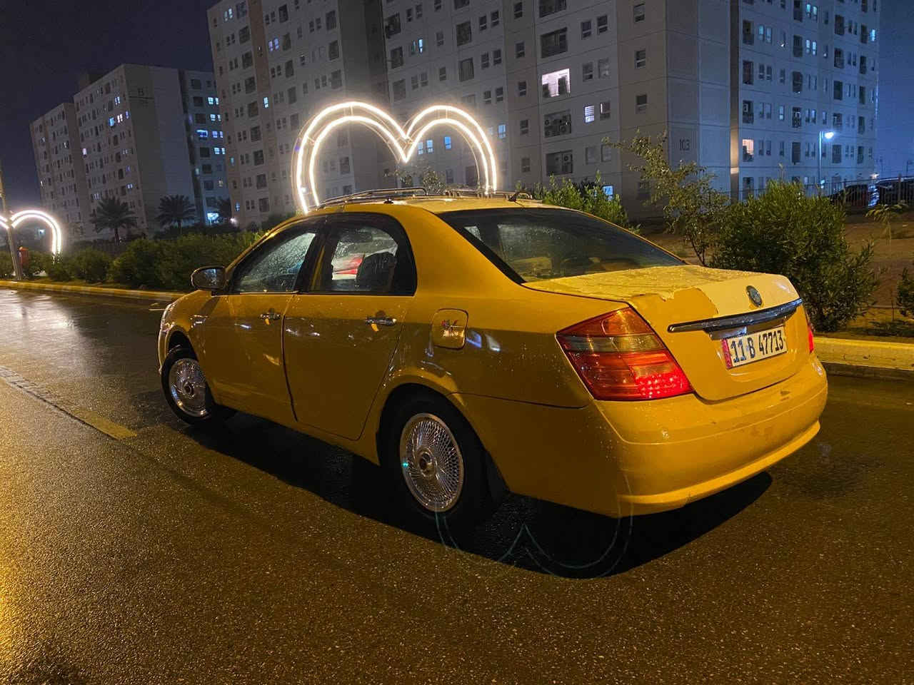 جيلي موبل موديل 2012 باسمي سنويه جديده مصفره هيئة وغرامات سياره نضيفه وجاهزه من كلشي صدر جديده تخم تاير تبريد مكينه مكفوله تبريد شغال عوزه بس غاز 
 بيها جاملغ امامي كير عادي والنمره الثانيه تفلت مكاني بغداد جسر ديالىى
السعر 35وبيها مجال 
***********
