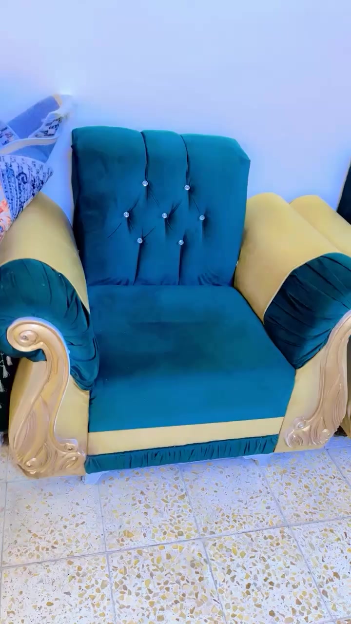 تخم جديد بسعر مناسب 7مقاعد


**إذا كنت صاحب هذا الإعلان وتريد حذفه لأي سبب، رجاءا أرسل رسالة إلى الدعم الفني**