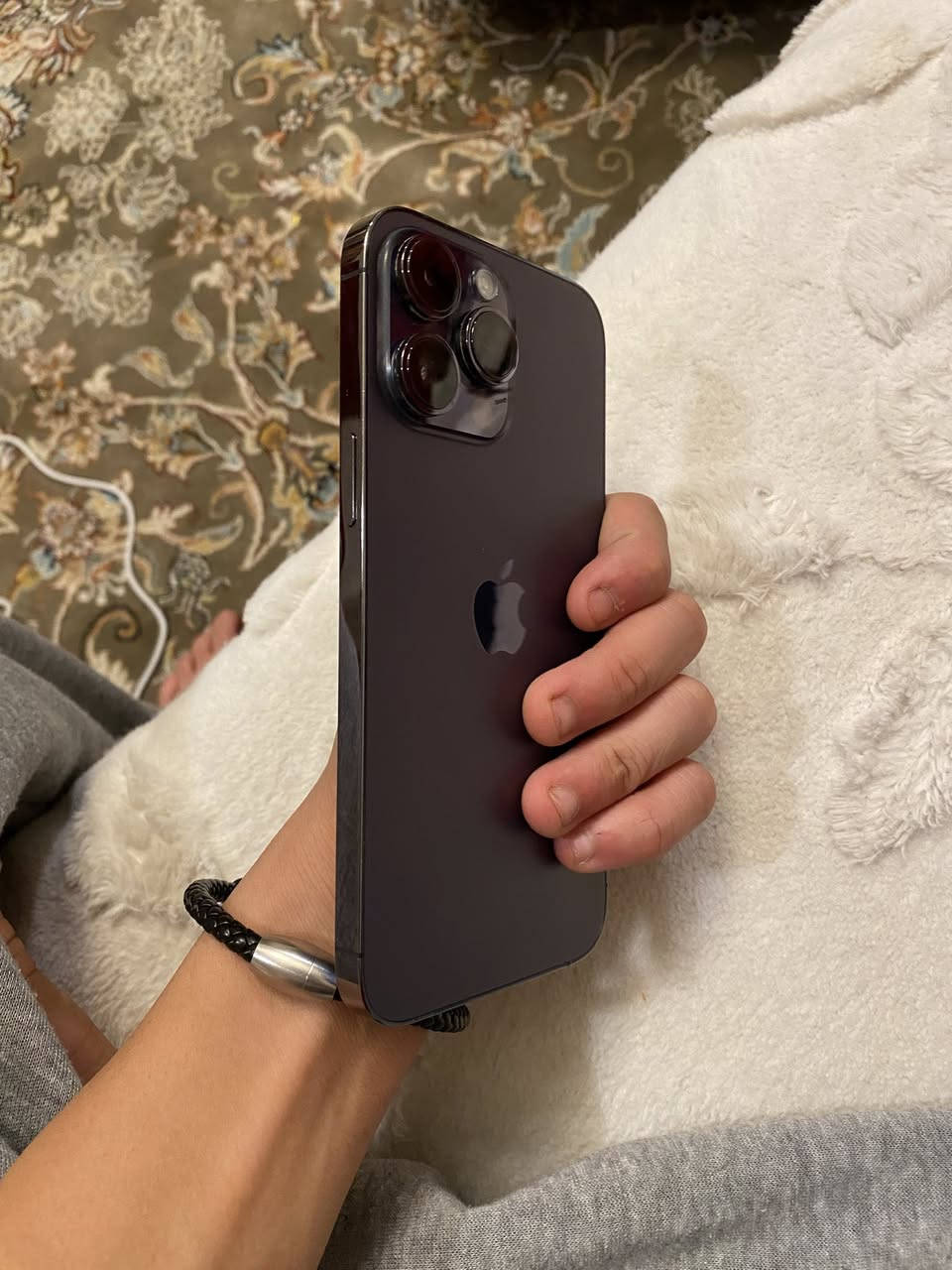 ايفون 14 برو ماكس اخو الجديد وتر بروف لا مفتوح ولا داخل تصليح دبل شريحه ٢٥٦ بطاريه ٨٨٪؜ اصل اخو الجديد الجهاز بدون تصليح!!! شرق اوسط نموذج m سعر الجهاز ٩٠٠ الف وبي مجال بسيط حك الجيه مكاني بغداد العامريه رقم الهاتف ***********
